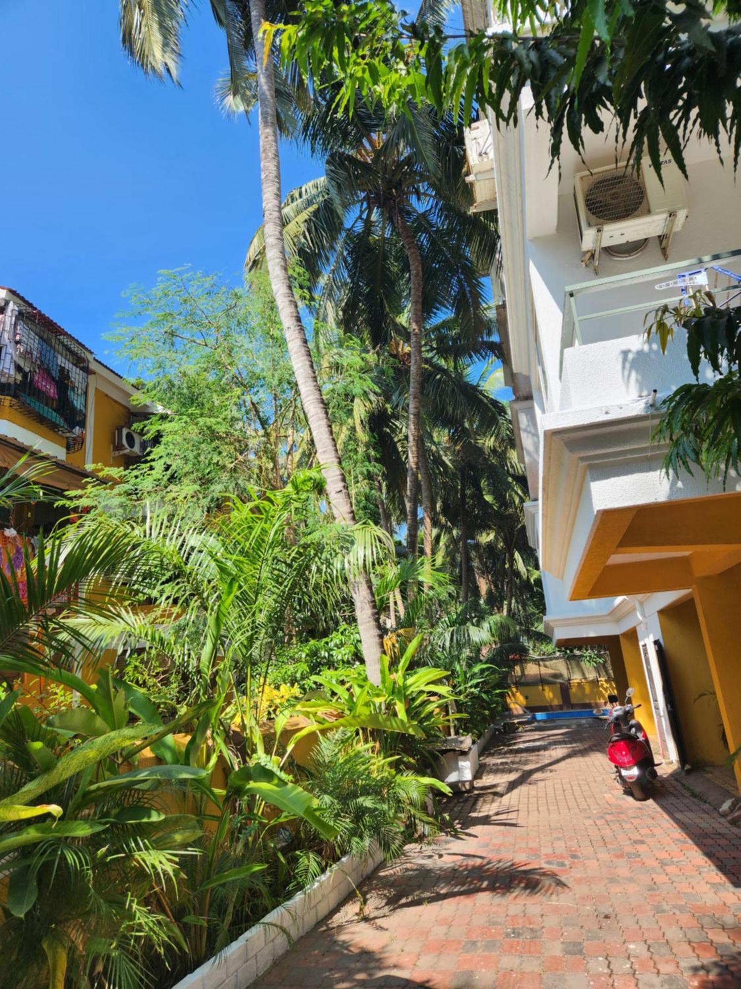 Luxury 2Bhk Apartment Near Calangute Baga Beach With Pool Exterior foto